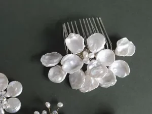 Bridal hair comb, bridal accessories, keishi freshwater pearl comb