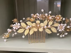 Golden Leaf Comb