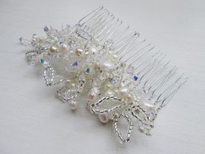 Aria Pearl Crystal Comb